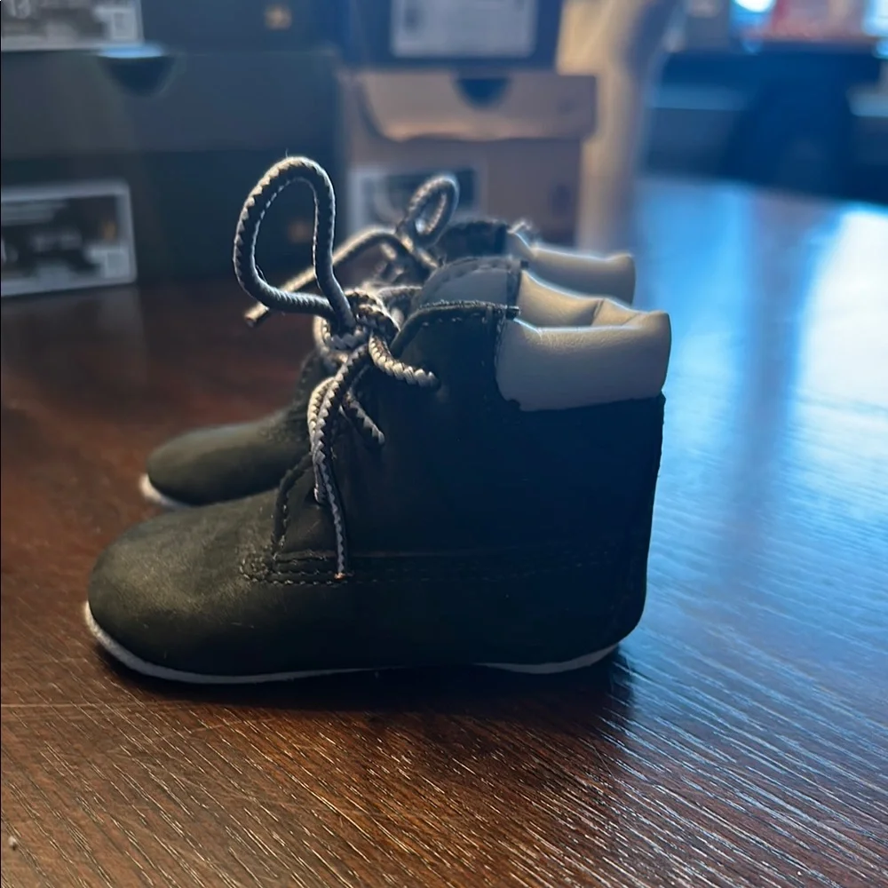 Timberland Infant Crib Boots Black Baby Booties Lace Up Size 0